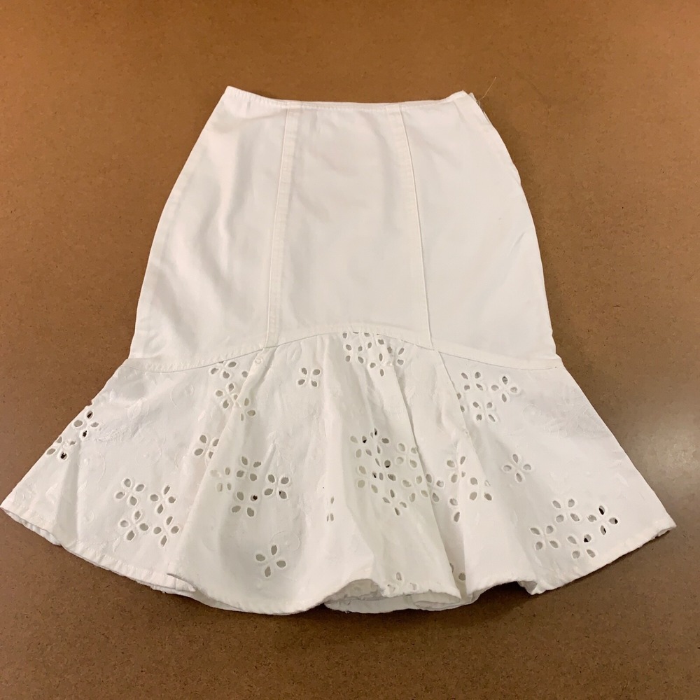 GUESS Womens 26 Regular White Mira Eyelet Denim High Rise Ruffle Midi Skirt NWT